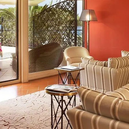 Hermitage Relais & Chateaux 5*