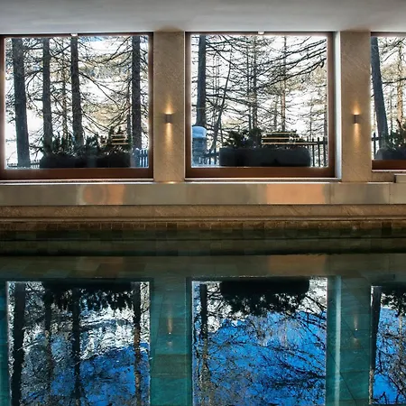 Hermitage Relais & Chateaux Hotel 5*