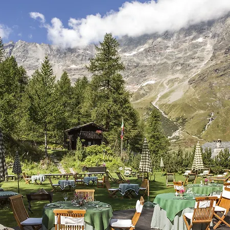 Hermitage Relais & Chateaux